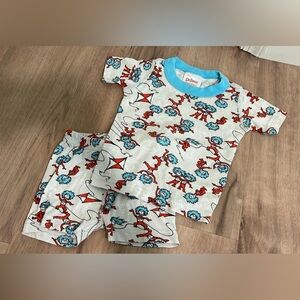 Hanna Andersson dr Seuss thing 1 & 2 pajamas